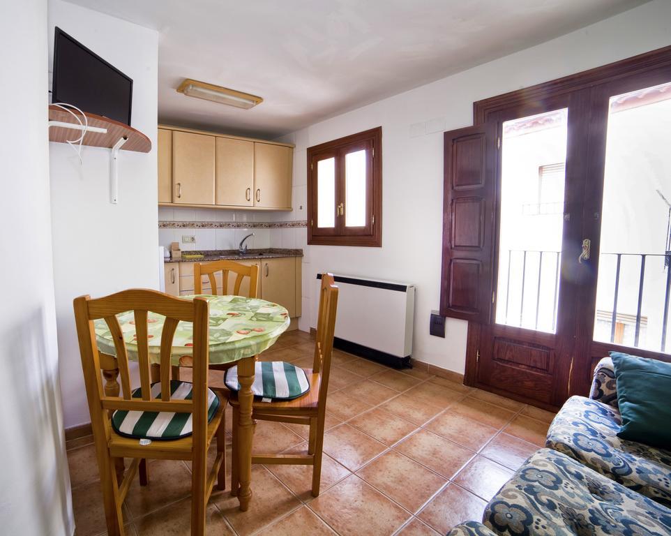 Apartamentos Prades Morella Oda fotoğraf